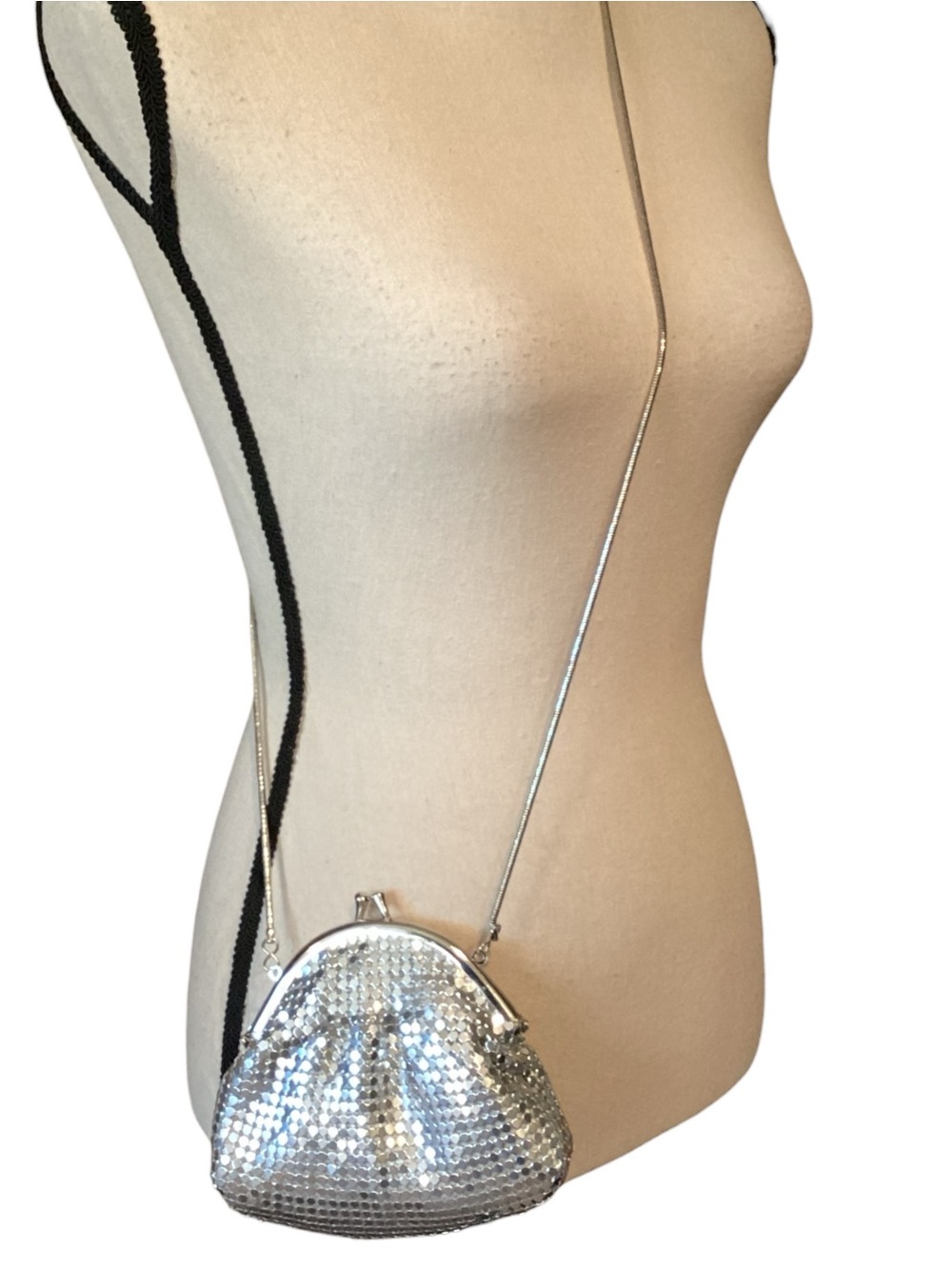 Mark. Silver Metal Mesh Evening Bag Kiss Lock Clutch Chain Strap Y2K Disco Glam - Picture 10 of 10